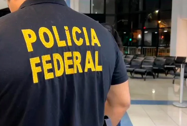 Presidente de tribunal é preso pela PF em investigação sobre contratos públicos