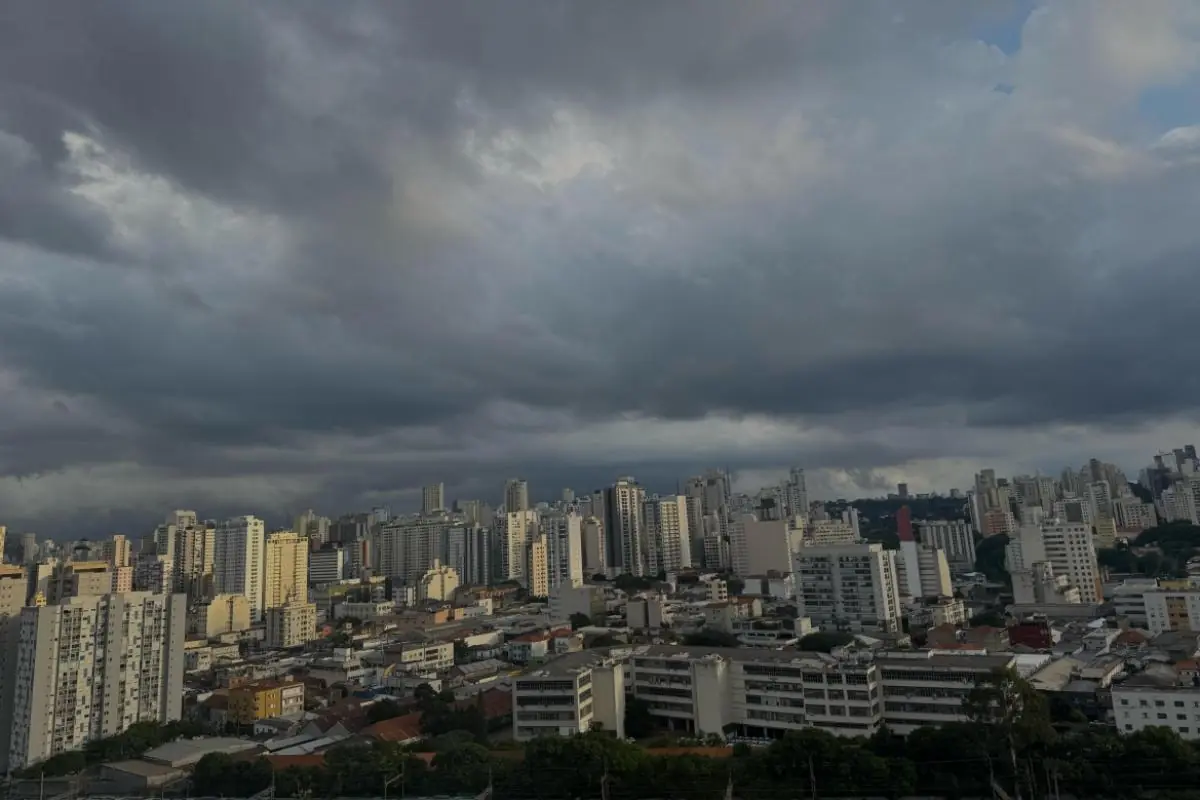 Minas Gerais está em alerta para tempestade até sexta-feira, indica Inmet