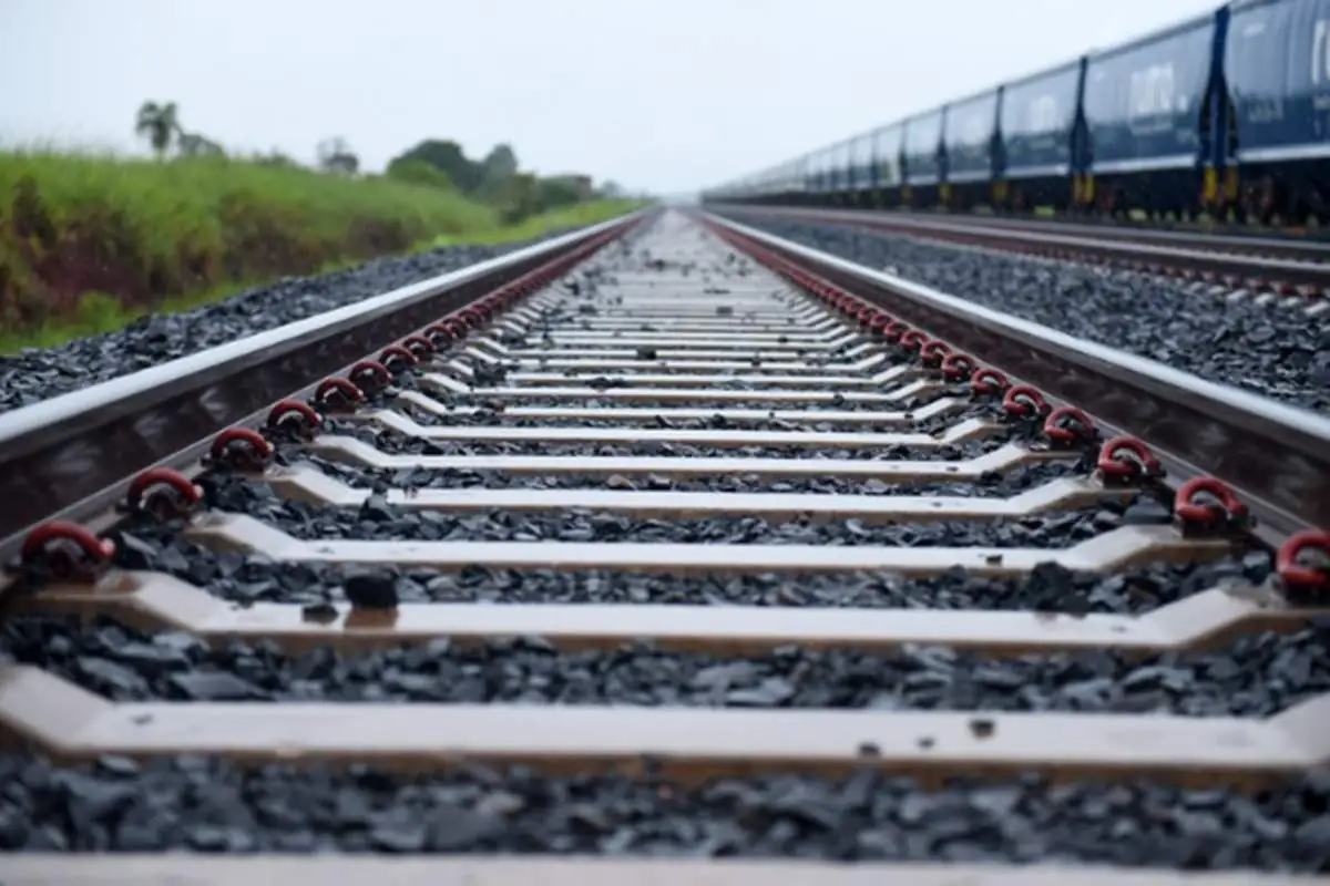 VLI lança rota ferroviária que leva ferro-gusa de Sete Lagoas para portos do Espírito Santo