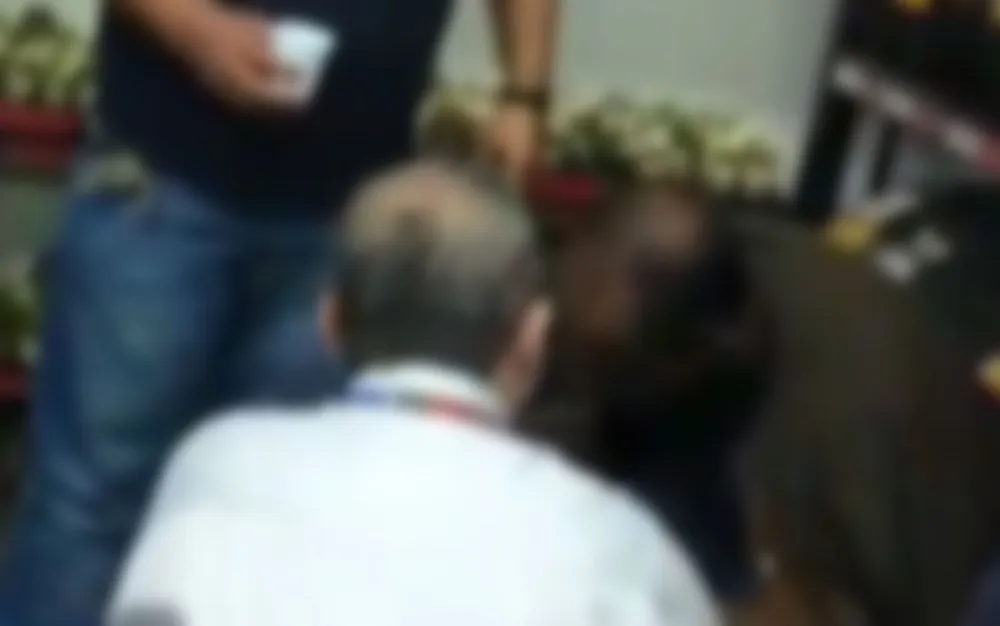 Justiça nega indenização de R$ 262 milhões em caso de cliente obrigado a tirar a roupa em supermercado