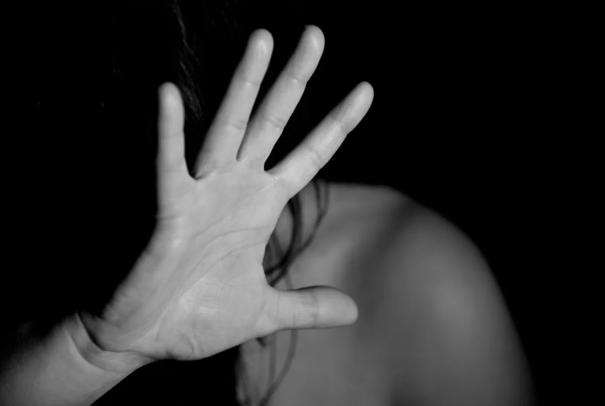 Brasil registra recorde de feminicídios; casos crescem 4,7% em Minas Gerais