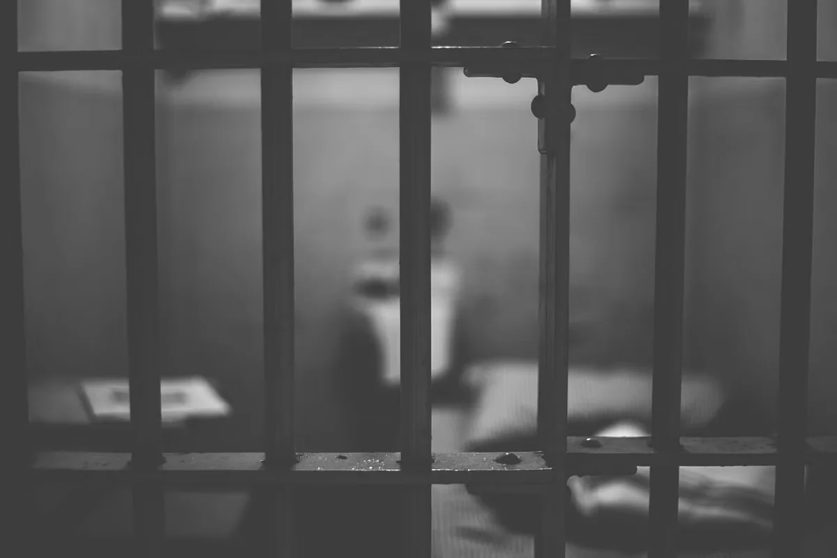 Homem morre após ser esfaqueado ao sair de festa de igreja em Minas Gerais