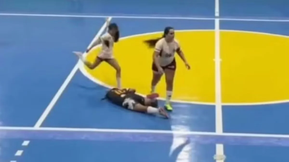 Jogadora é suspensa por cinco anos após agredir adversária em jogo de futsal