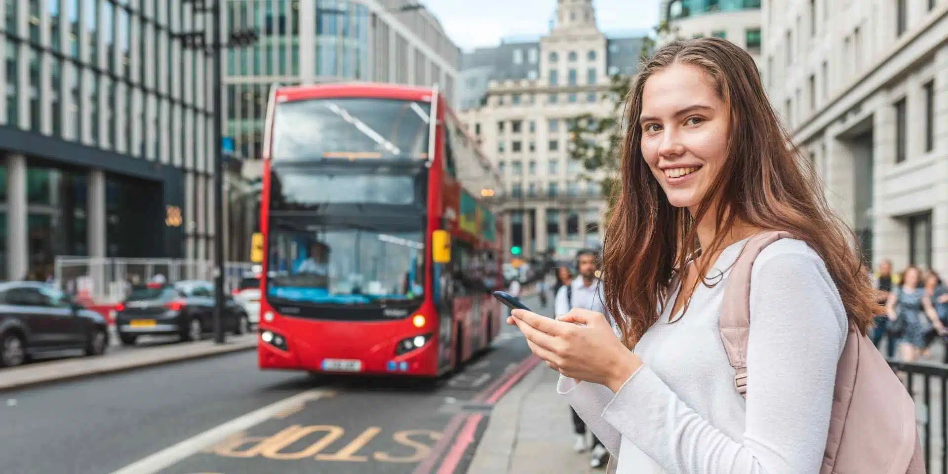 Cidade da RMBH abre 50 bolsas para intercâmbio gratuito em Londres e Madri