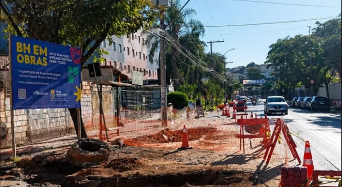 BH sanciona lei que permite acompanhar obras públicas por QR Code