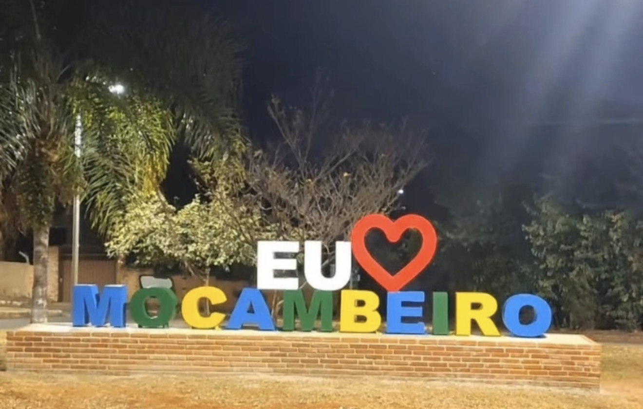 VÍDEO: Distrito de Mocambeiro recebe letreiro “Eu Amo Mocambeiro” em Matozinhos