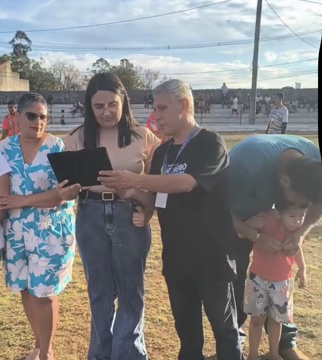 VÍDEO: Campeonato Amador de Matozinhos homenageia Leleco durante final da competição