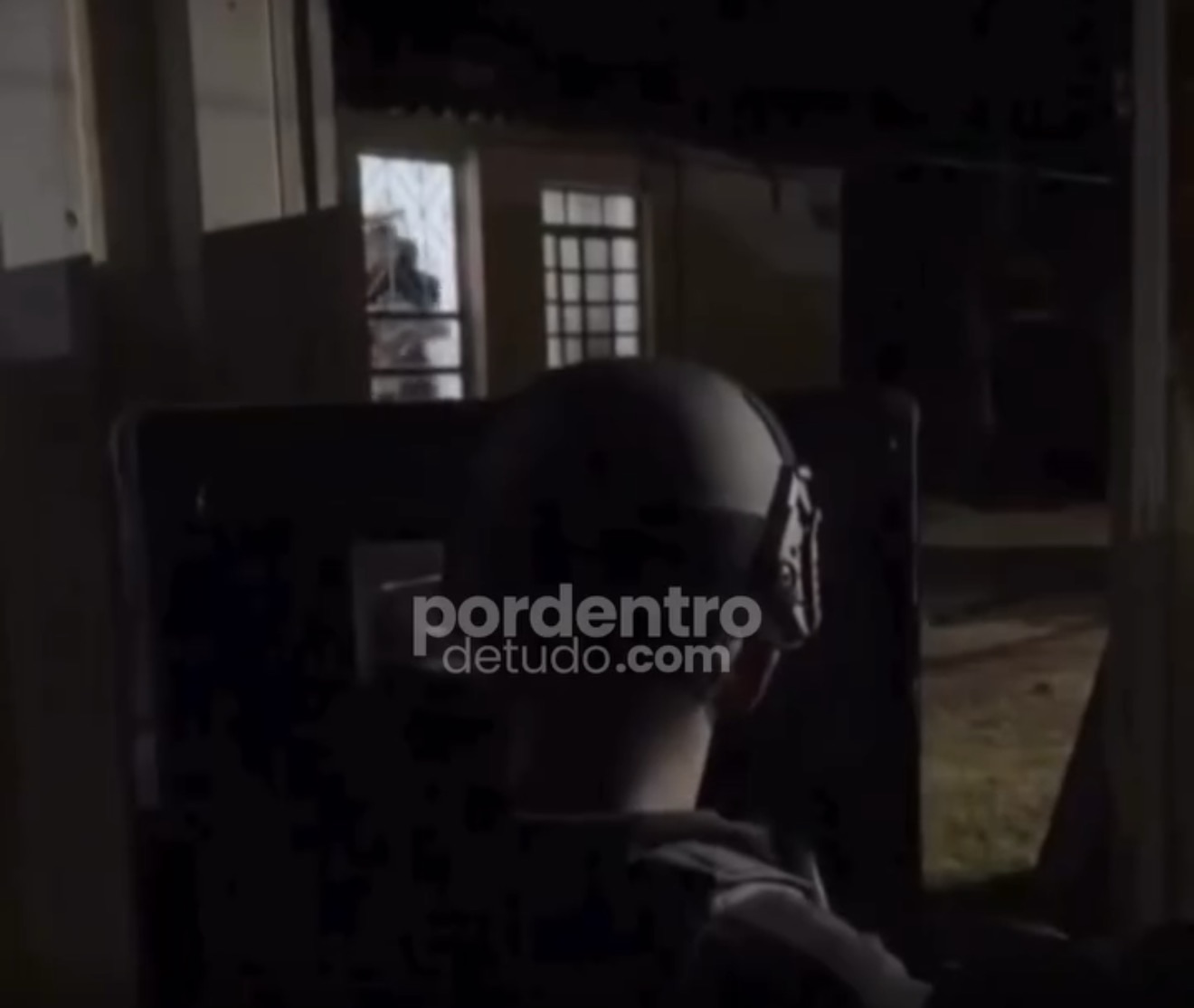 PM divulga vídeo da negociação do BOPE que salvou criança feita refém em Pedro Leopoldo