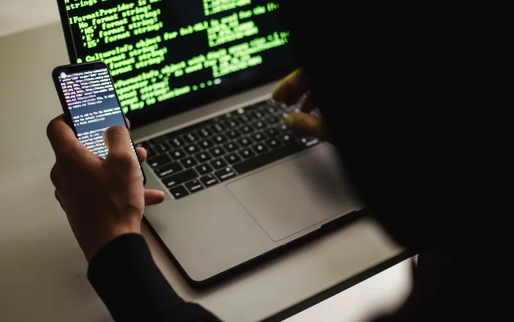10 profissões de tecnologia que podem pagar até R$ 53 mil