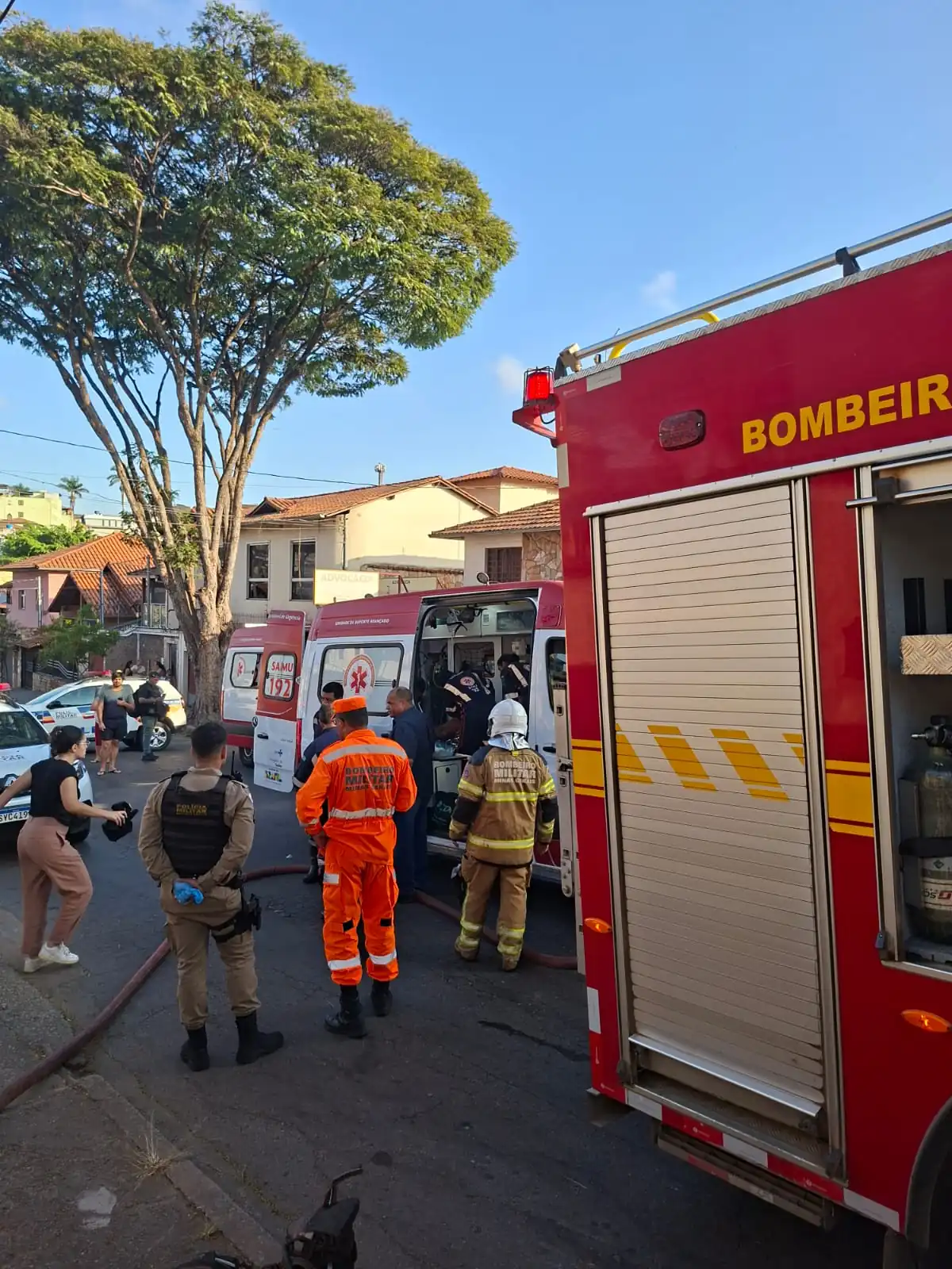 Incêndio em apartamento deixa uma pessoa morta e outra ferida em Contagem