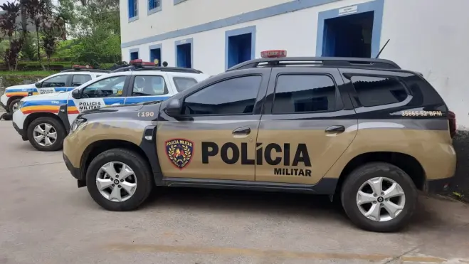 Mulher é encontrada morta a facadas dentro de casa em Ribeirão das Neves
