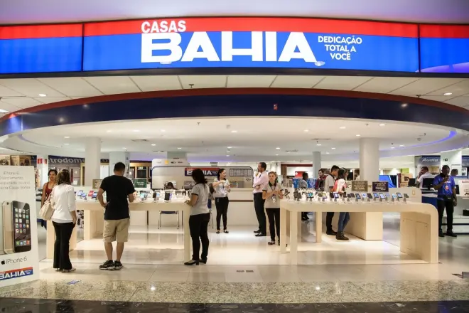 Casas Bahia fecha 298 lojas e pode cortar até 3 mil empregos