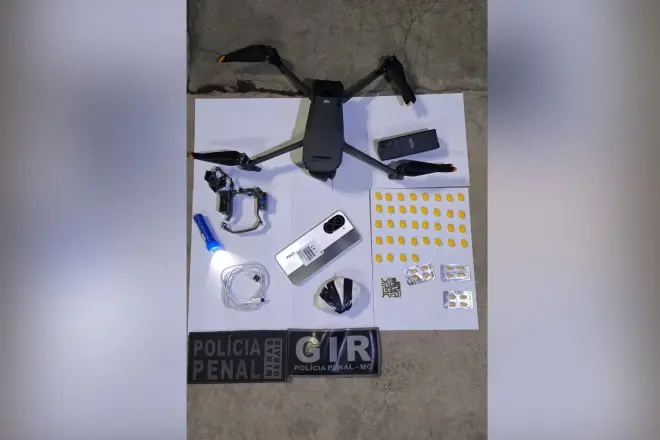 Drone com drogas e celulares é derrubado na Penitenciária Nelson Hungria