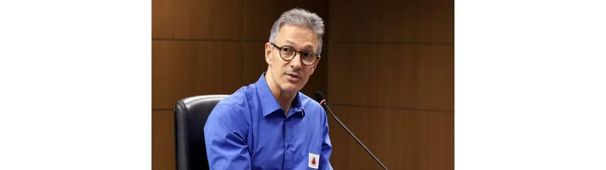 Zema diz que apoiará “até um poste” contra Lula no 2º turno