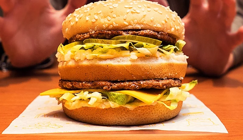 McDia Feliz acontece neste sábado com Big Mac em prol de crianças e jovens