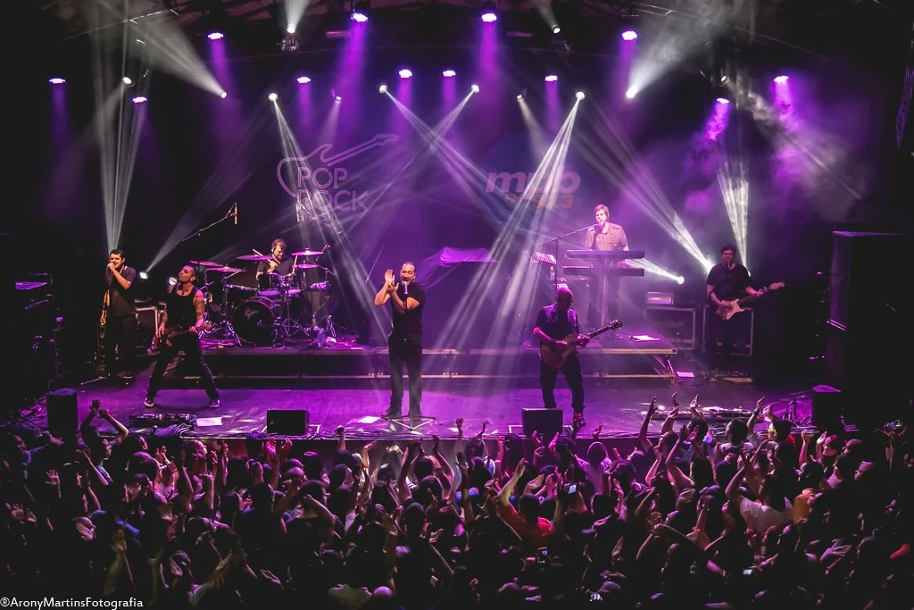 NIVER COM POP ROCK: MaryJoe e Biquíni Cavadão encerram festa dos 203 anos de Matozinhos