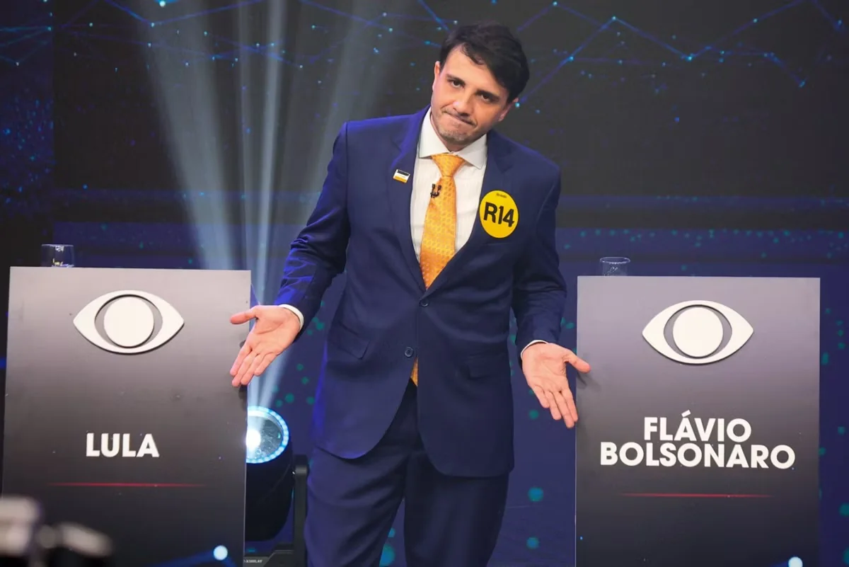 Renan Santos vai aos púlpitos, chama Lula e Flávio de criminosos e promete passar ‘rapa’ em bandidos