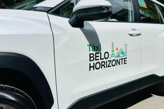 Táxis de Confins poderão usar faixas do Move em BH