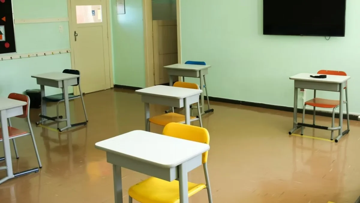 Criança de 7 anos denuncia agressão dentro de escola em BH