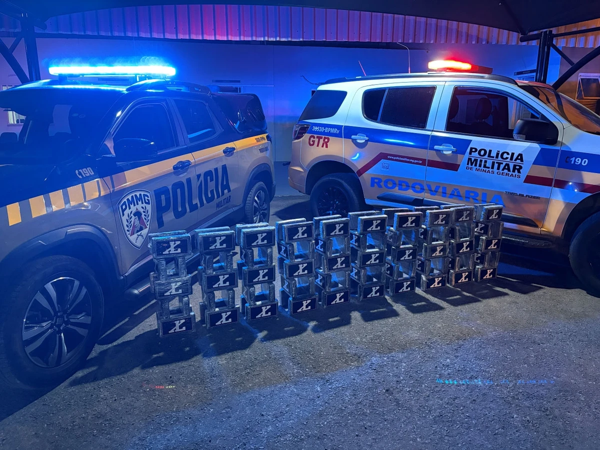 PM apreende 100 kg de pasta base de cocaína em Sete Lagoas