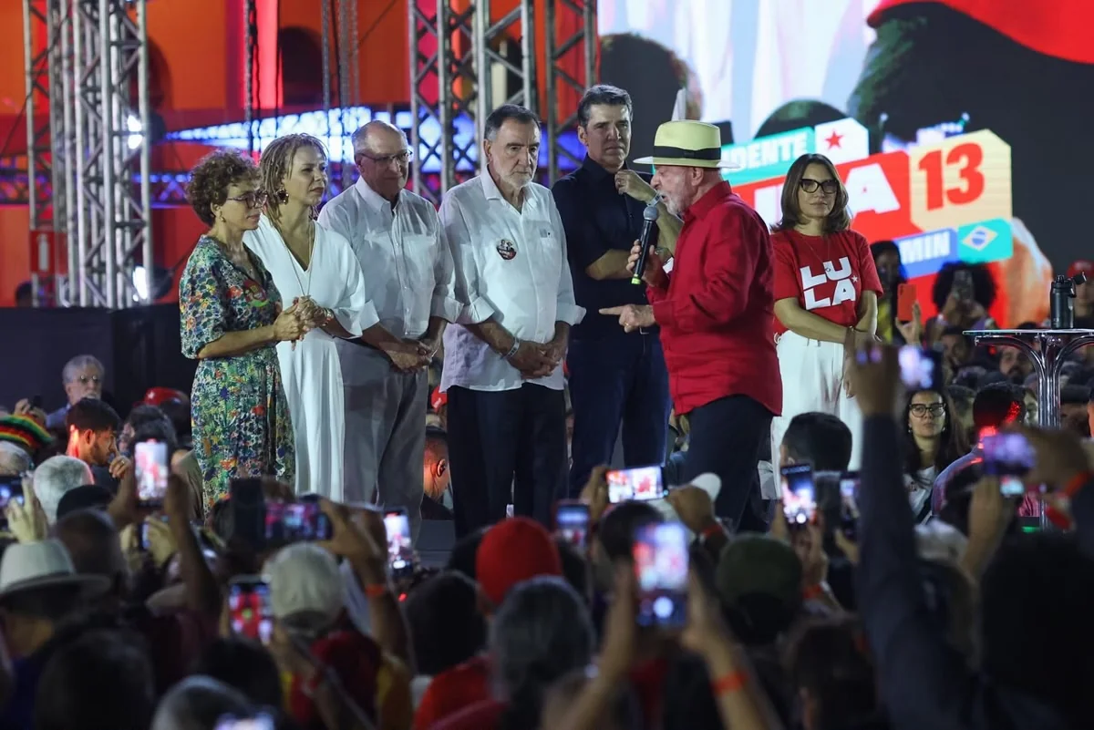 Lula volta a BH com Janja para ato com mulheres