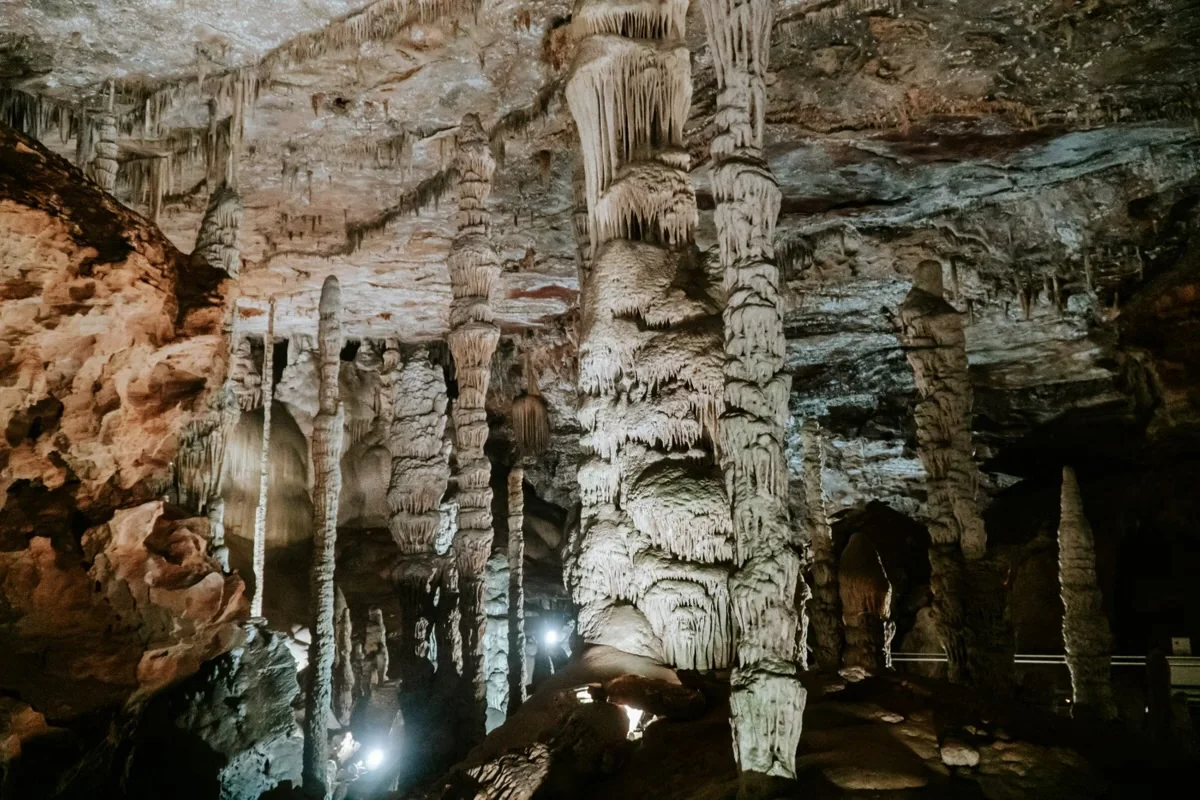 Estalagmite de gruta em Sete Lagoas revela aquecimento acelerado do clima