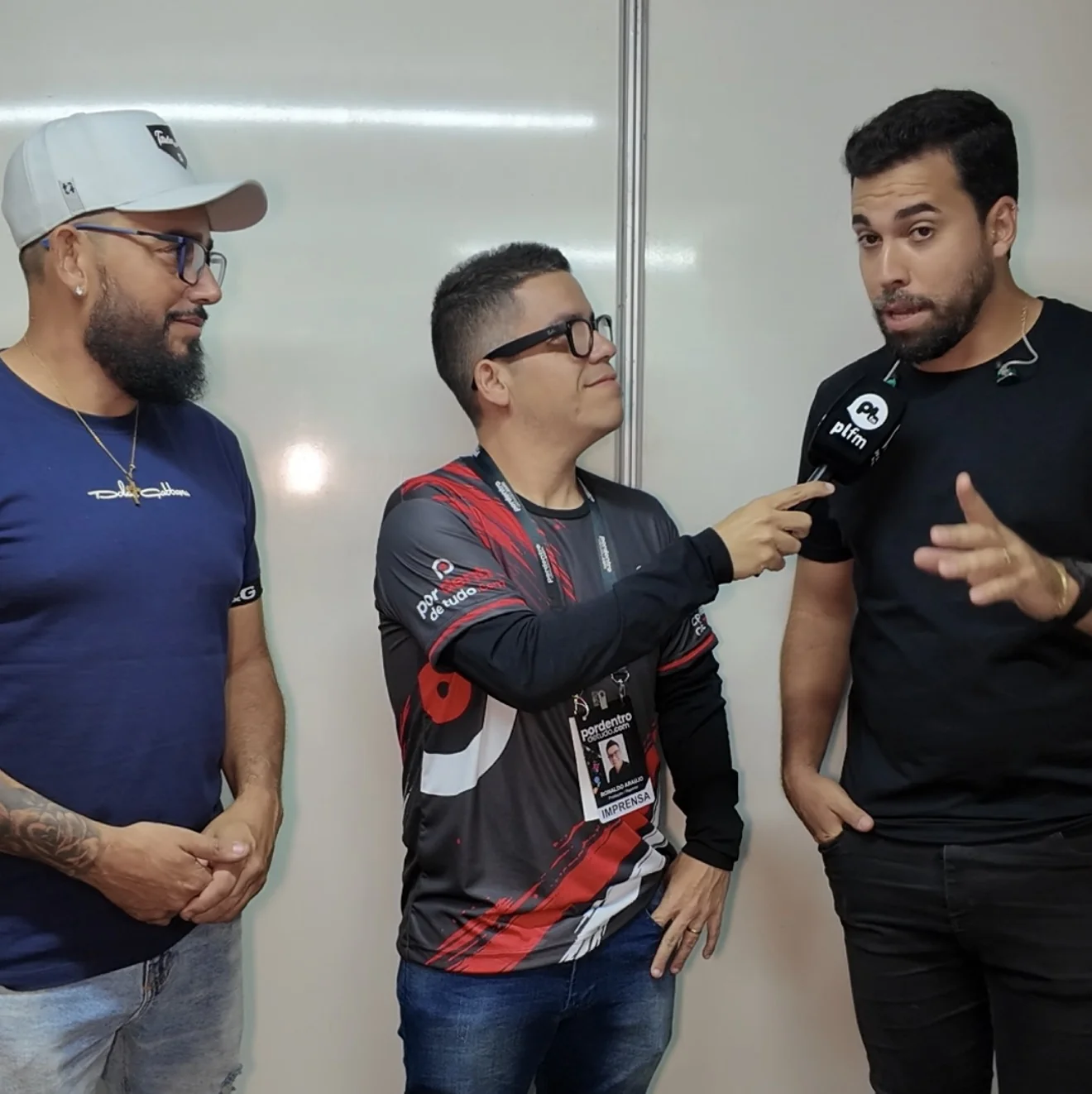 VÍDEO: Carlos e Henrique abrem noite de shows da ExpoMatoz em Matozinhos