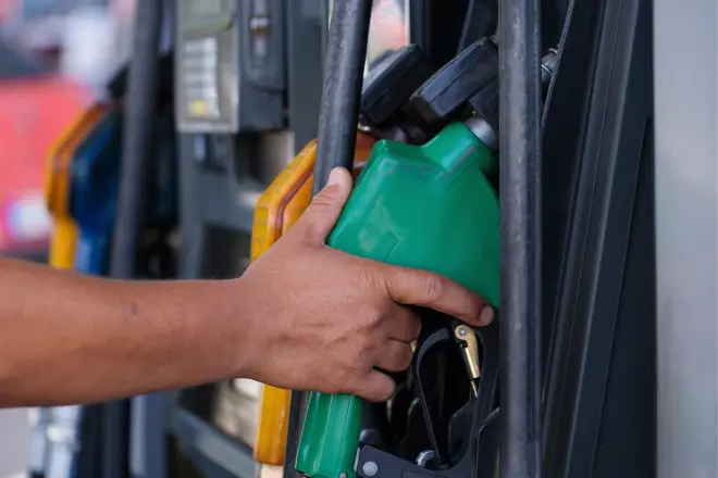 Gasolina com 32% de etanol começa a ser vendida em todo o Brasil
