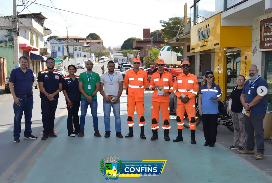 Confins realiza ação para orientar população e prevenir queimadas