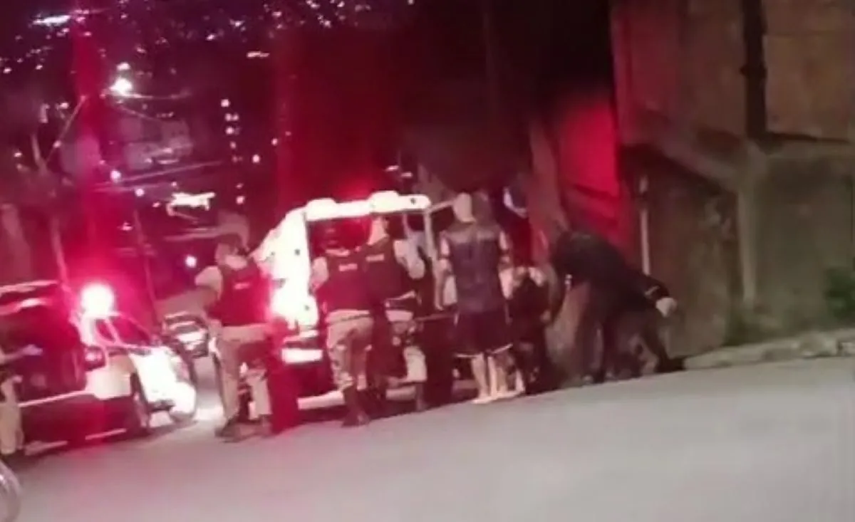 Tiroteio deixa três pessoas feridas na região da Pampulha, em BH