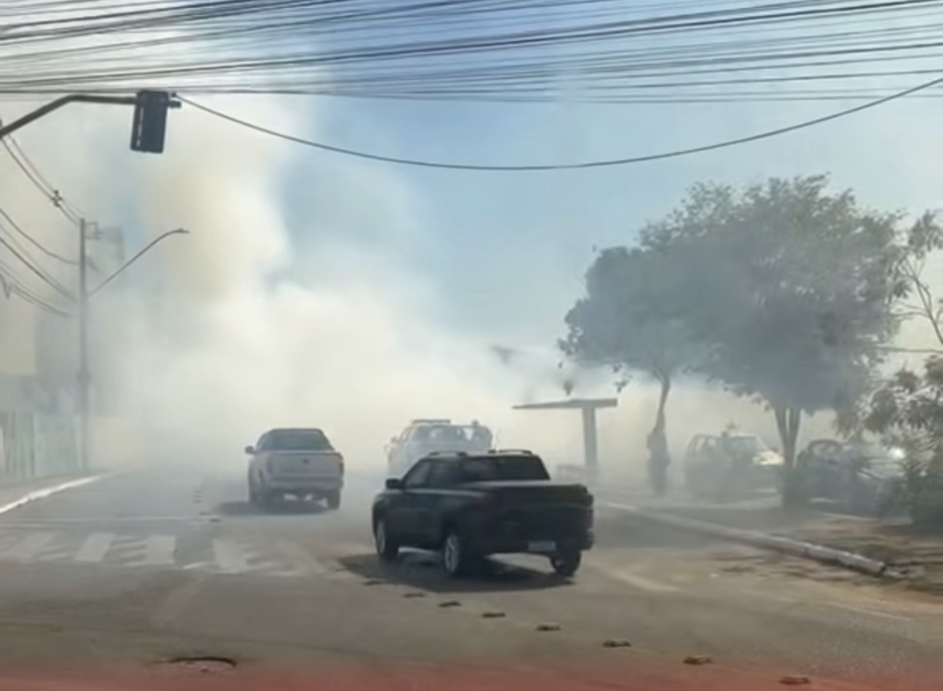 VÍDEO: Incêndio de grandes proporções atinge área do Parque do Jubileu em Matozinhos