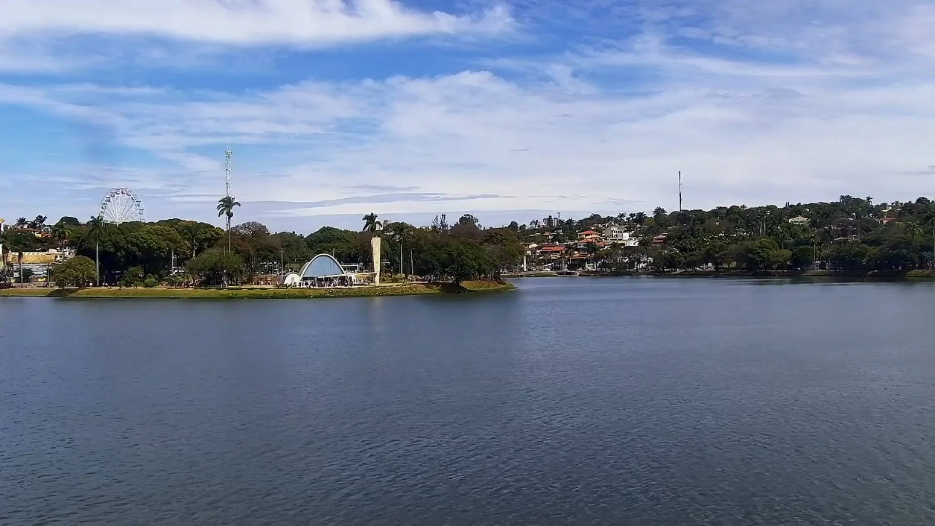 Lei aprova uso náutico na Lagoa da Pampulha