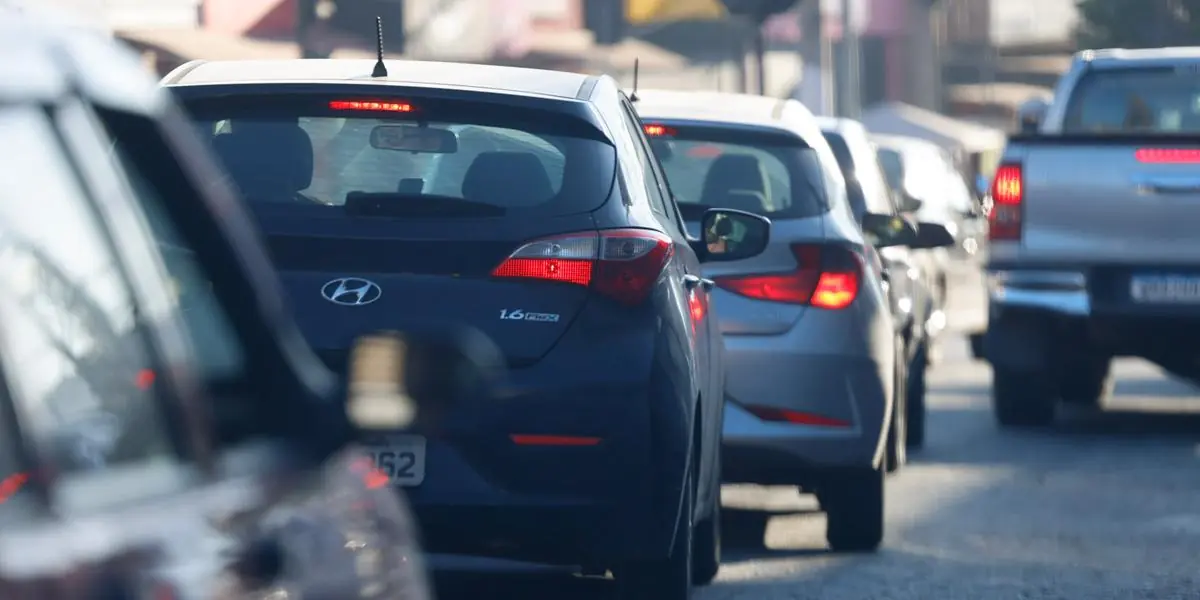 Carros de aplicativo não podem ter propaganda eleitoral, alerta TSE