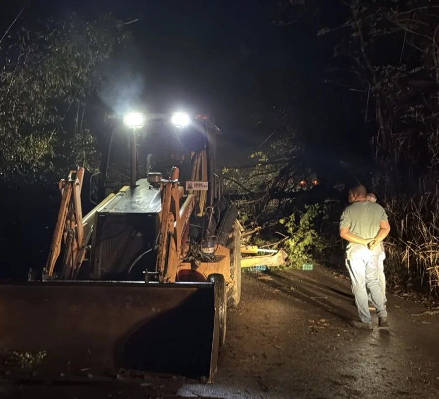 Prefeitura libera vias após ocorrências causadas pelas chuvas em Pedro Leopoldo