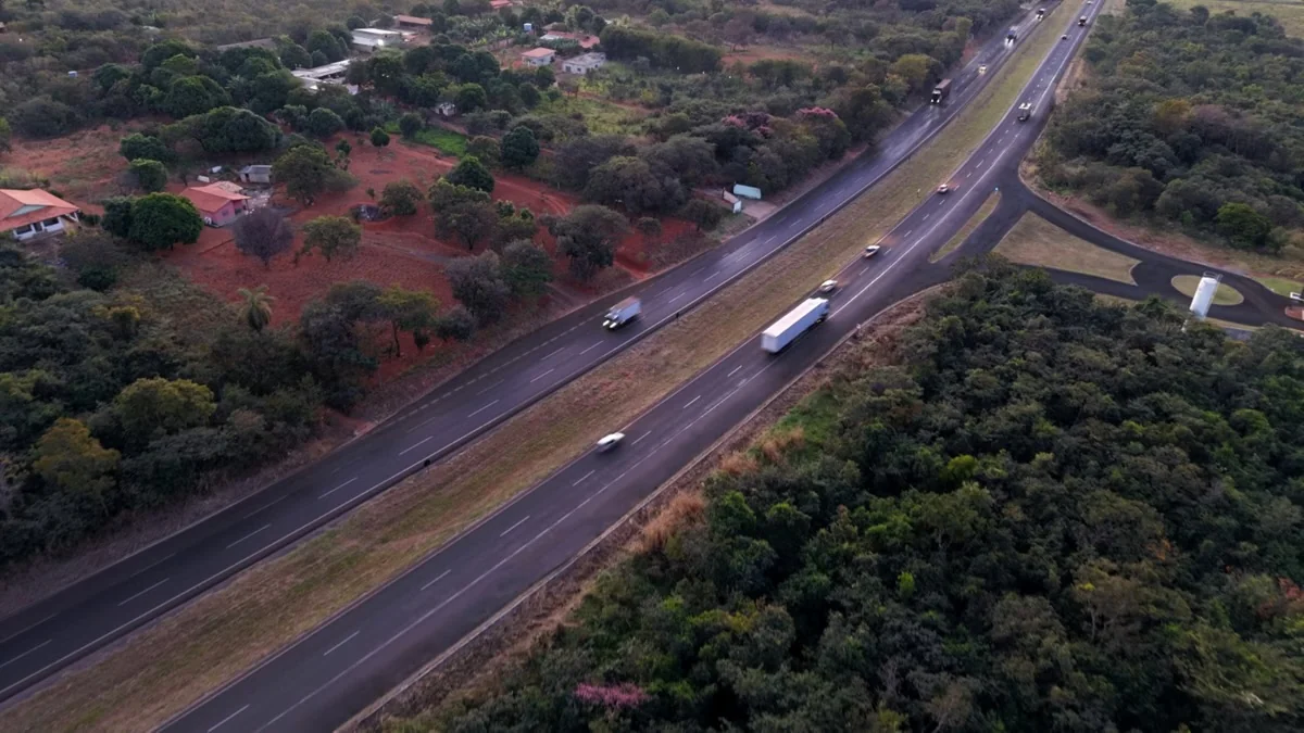 BR-040 pode ter trânsito até 114% maior no retorno do feriado