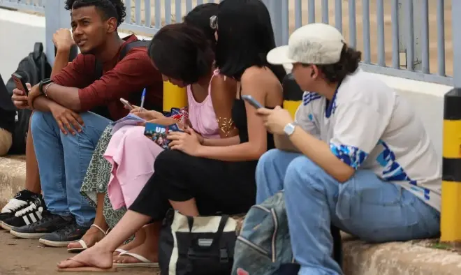 Pobreza e desigualdade são maiores desafios para jovens no Brasil