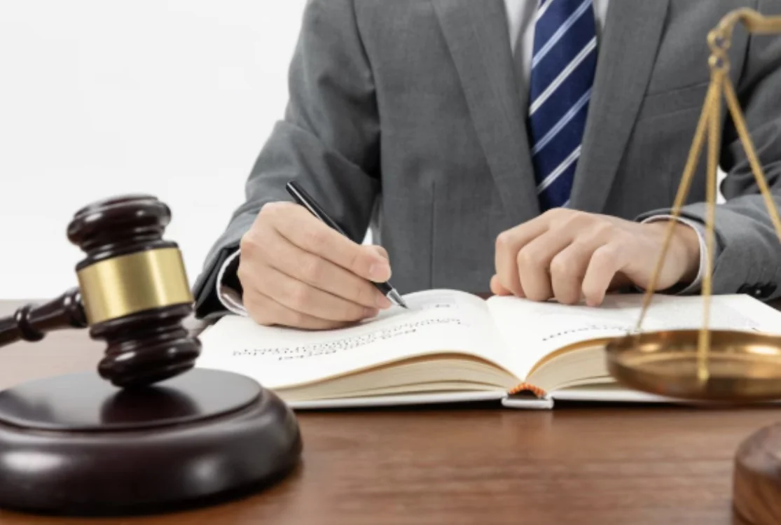 Mudanças na legislação ampliam a importância da orientação jurídica no dia a dia