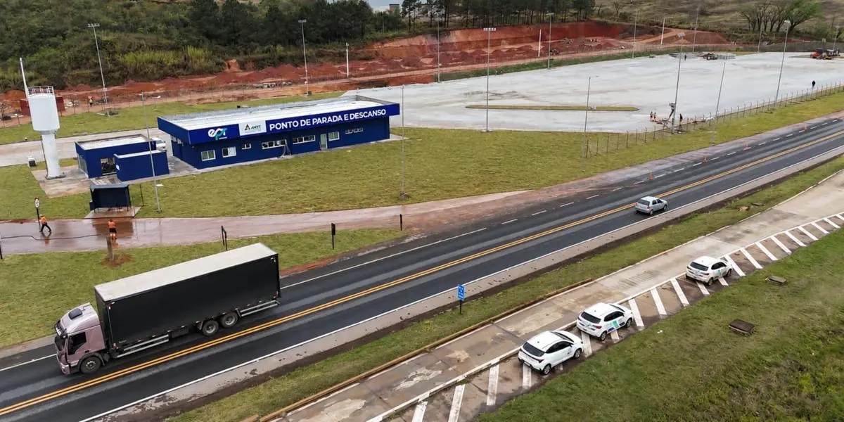 BR-040 ganha primeiro ponto de descanso para caminhoneiros em Minas