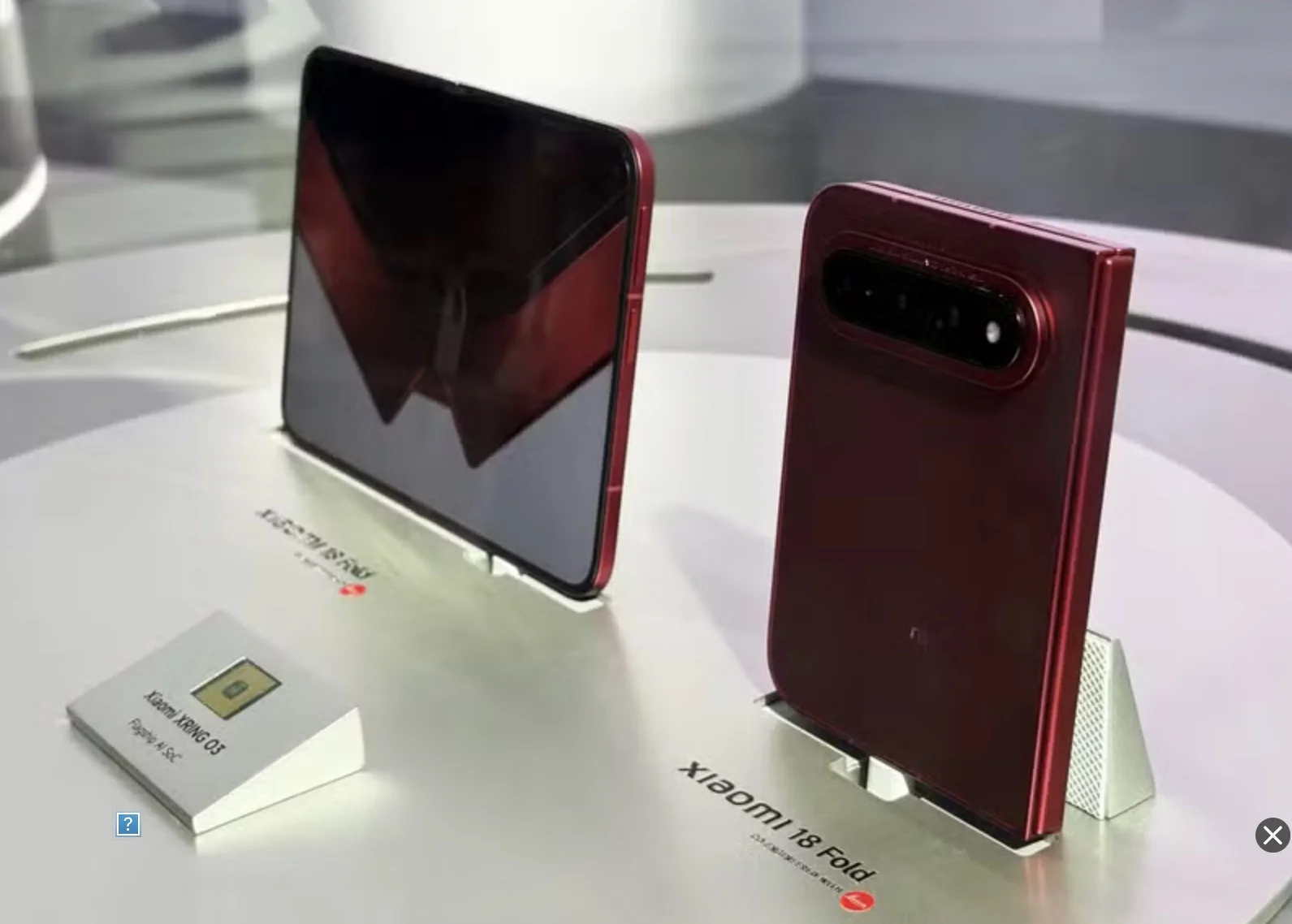 Xiaomi lança dobrável com câmera de 200 MP e bateria de 6.000 mAh dois dias antes da Apple