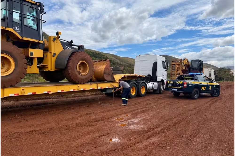 Equipamentos usados em mineração ilegal são apreendidos na Grande BH