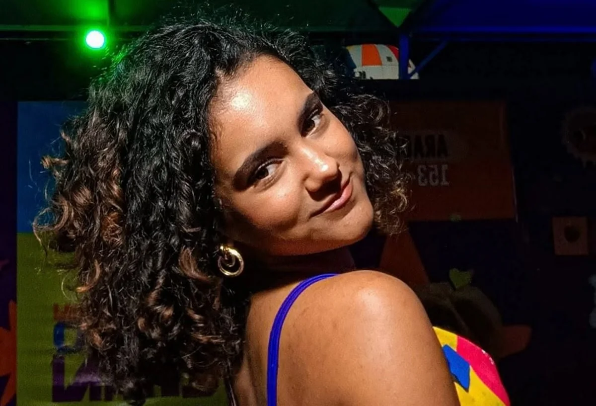 Polícia procura suspeito de matar namorada com capacete