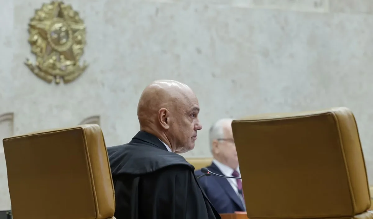 Moraes volta a pressionar por fim de sigilo no caso Master antes de julgamento no STF