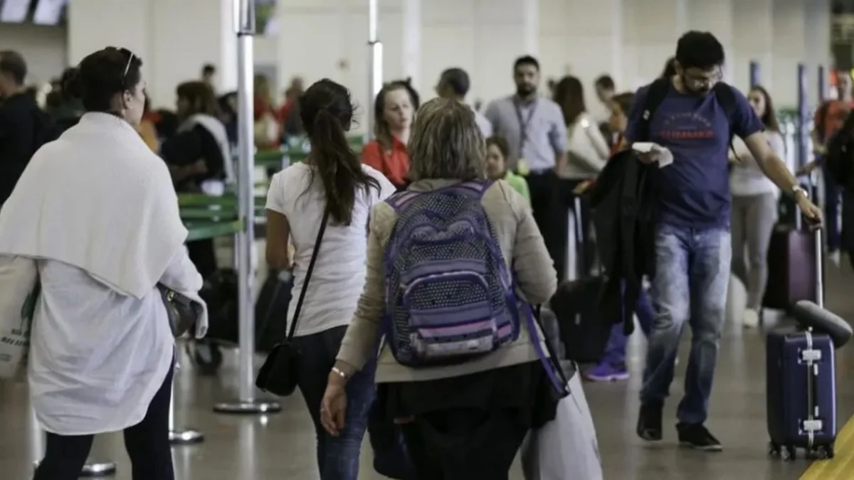 Passageiros indisciplinados podem ficar até um ano sem voar e pagar multa de R$ 17,5 mil