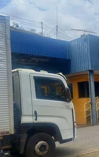 Motorista é preso com caminhão furtado durante abordagem na BR-040, em Sete Lagoas