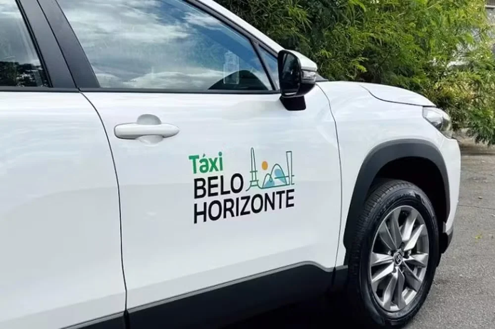 BH muda regras dos táxis, amplia táxi-lotação e autoriza veículos de sete lugares