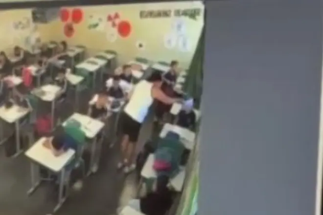 Mãe diz que foi surpreendida ao ver vídeo de professora ‘esfregando’ prova no rosto do filho