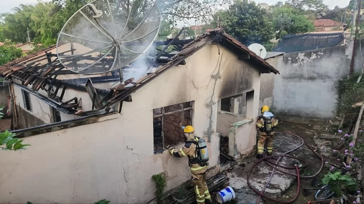Homem é suspeito de incendiar casa do avô após discussão