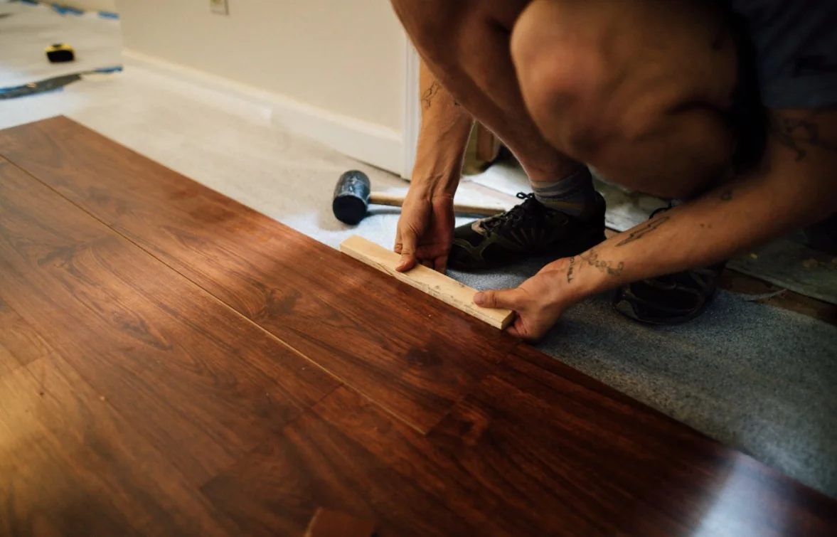 Como renovar a casa sem quebra-quebra com reforma prática