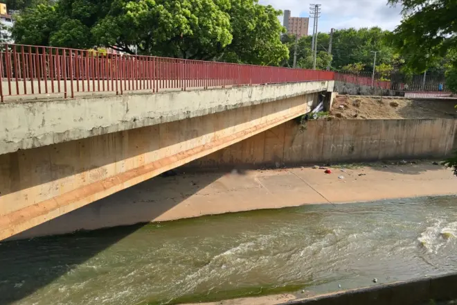 Corpo é encontrado às margens do Ribeirão Arrudas, em Belo Horizonte