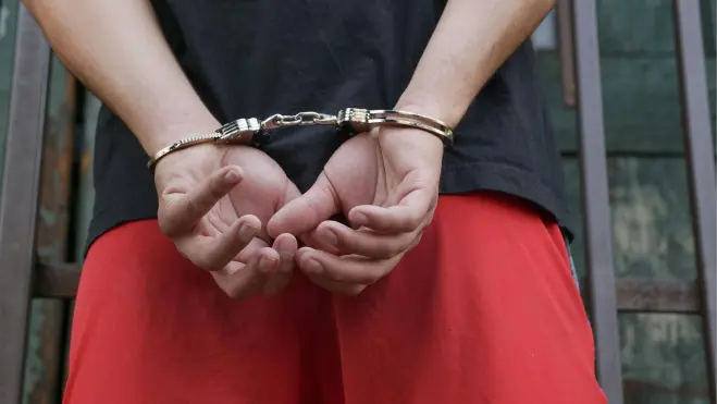 Homem é condenado a 48 anos de prisão por matar o pai e tentar matar o irmão em MG
